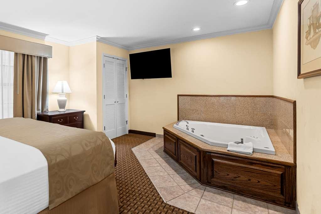 Best Western Forest Inn Franklin Room photo